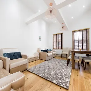 Aldgate Flats Apartament